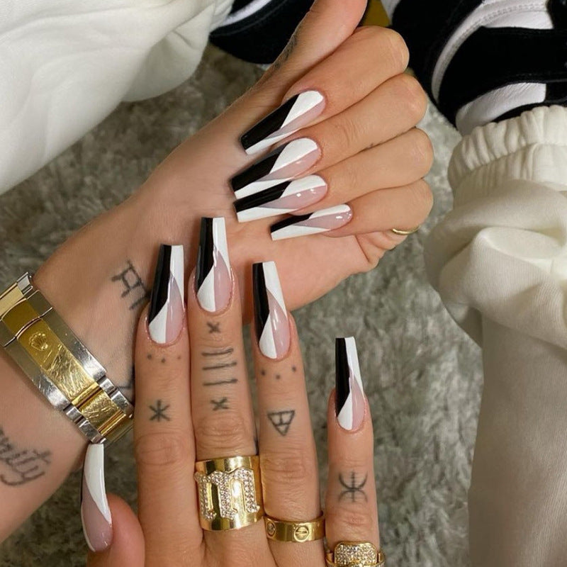 Fake nail set with modern geometric designs Stornfield
