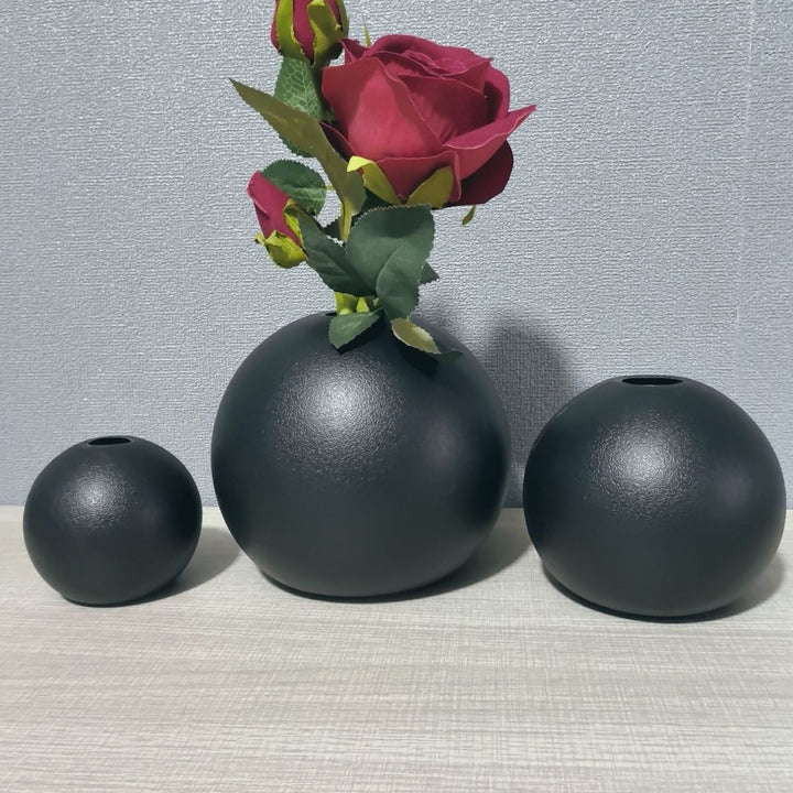 Minimalist Ceramic Sphere Planter Stornfeild