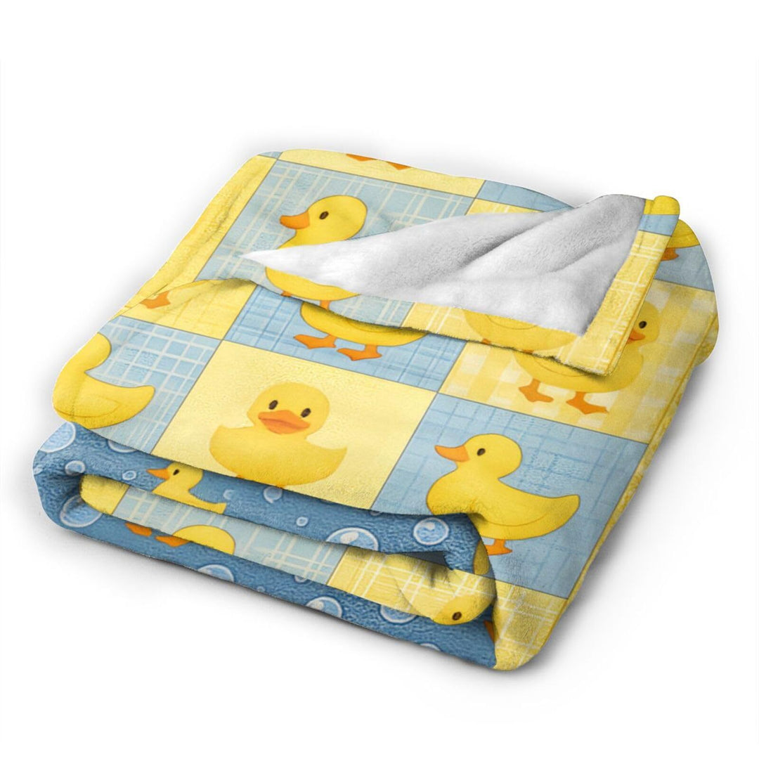 Fun Tropical Pineapple-Themed Fleece Throw Blanket