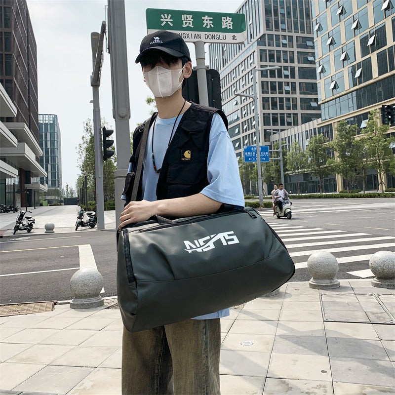 Premium Waterproof Sports Duffel Stornfield