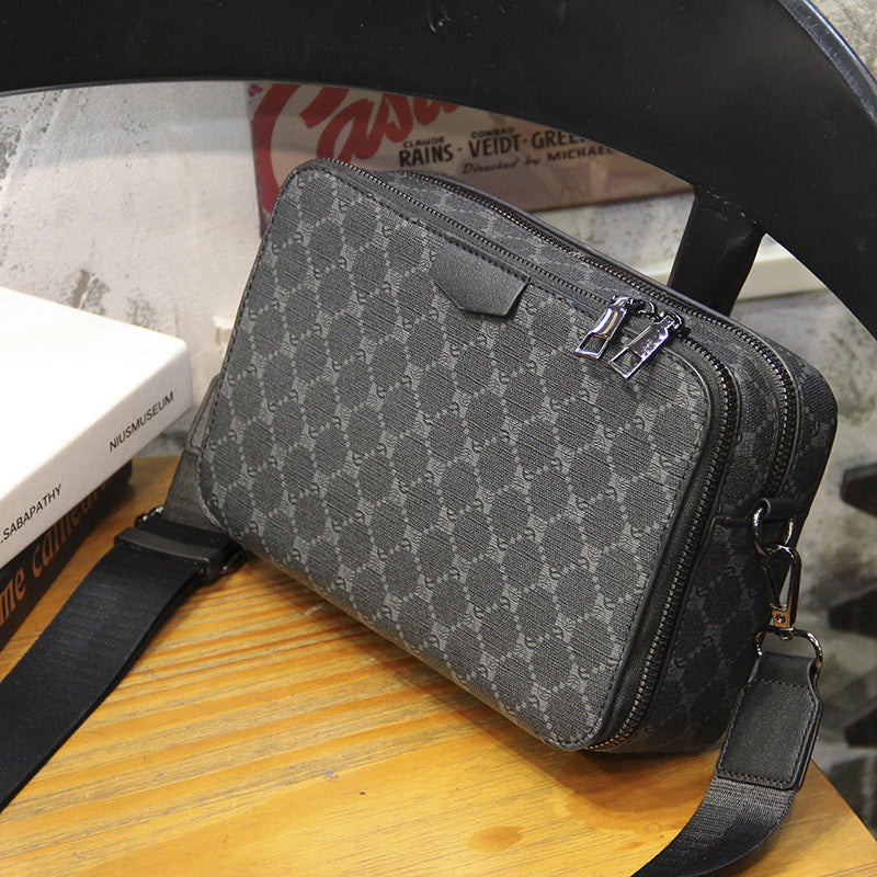 Fashionable shoulder bag with structured surface Stornfield