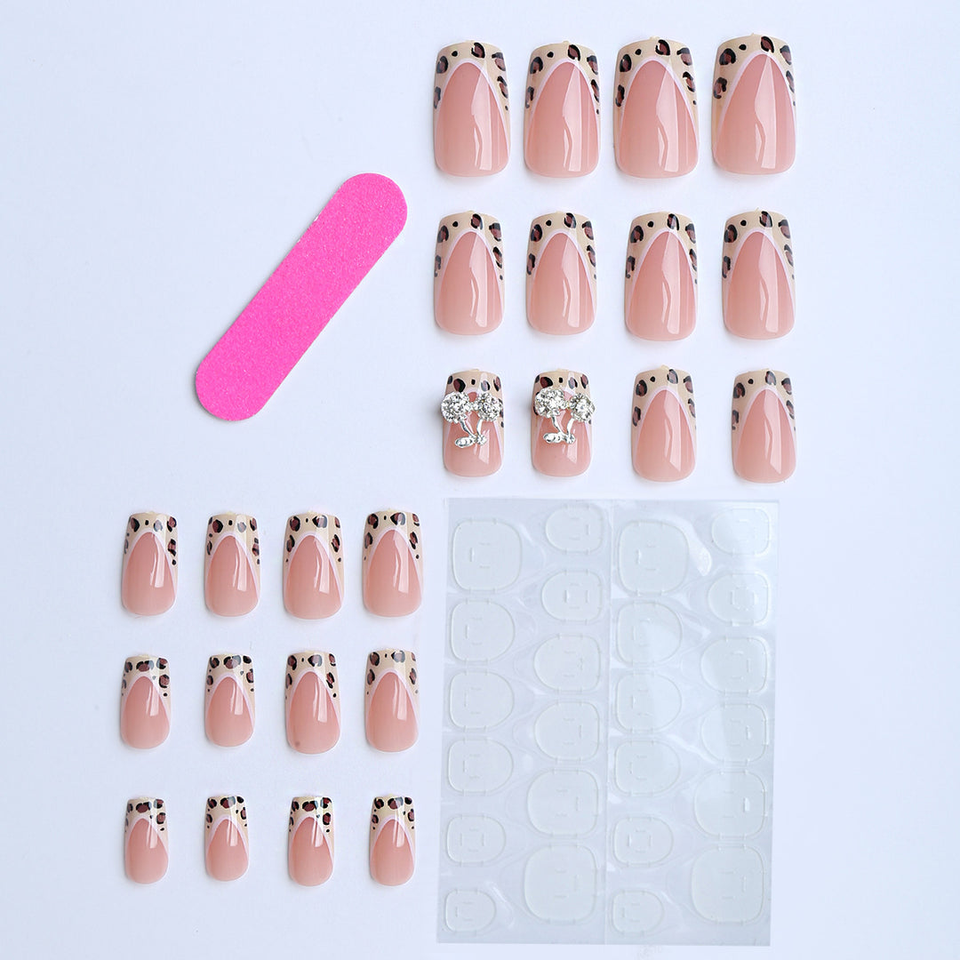 Artificial Nails with Elegant Animal Pattern and Glitter Details Stornfield