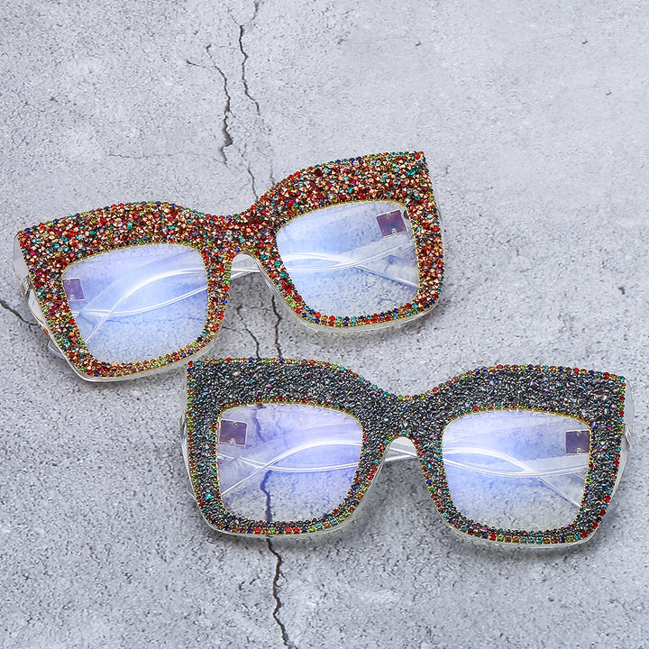 Women's striking statement sunglasses with glamorous frame Stornfield