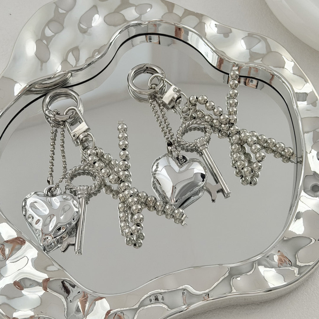 Elegant Heart-Shaped Keychain Stornfield
