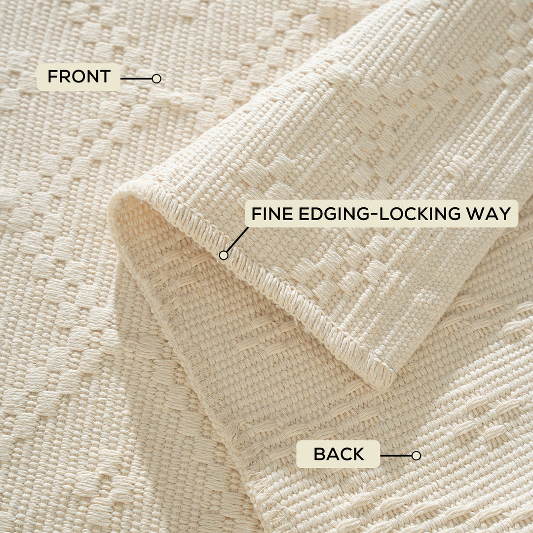 Rectangular woven table mat with diamond structure and fine cotton blend