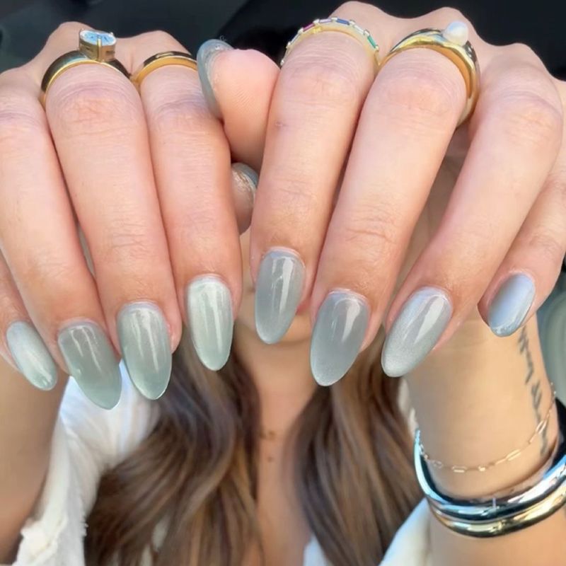 Radiant Glossy Press-On Nail Set Stornfield