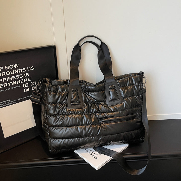 Leisure bag with padded interior and removable shoulder strap Stornfield