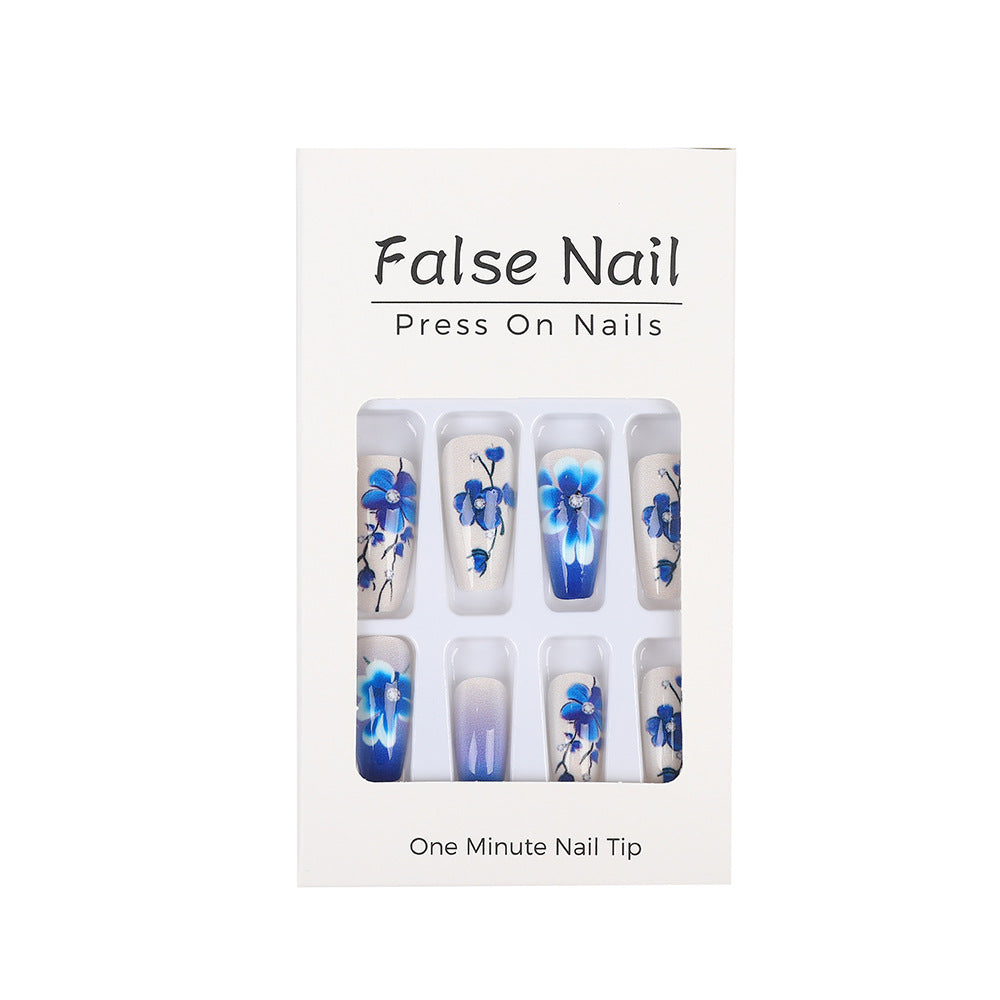 Artificial nails with floral accents Stornfield