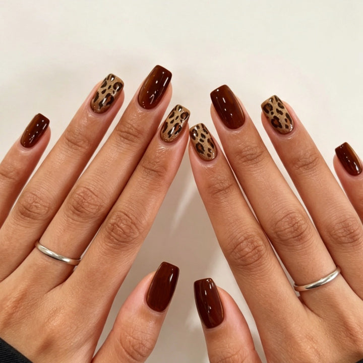 Chic Almond-Shaped Press-On Nail Set Stornfield