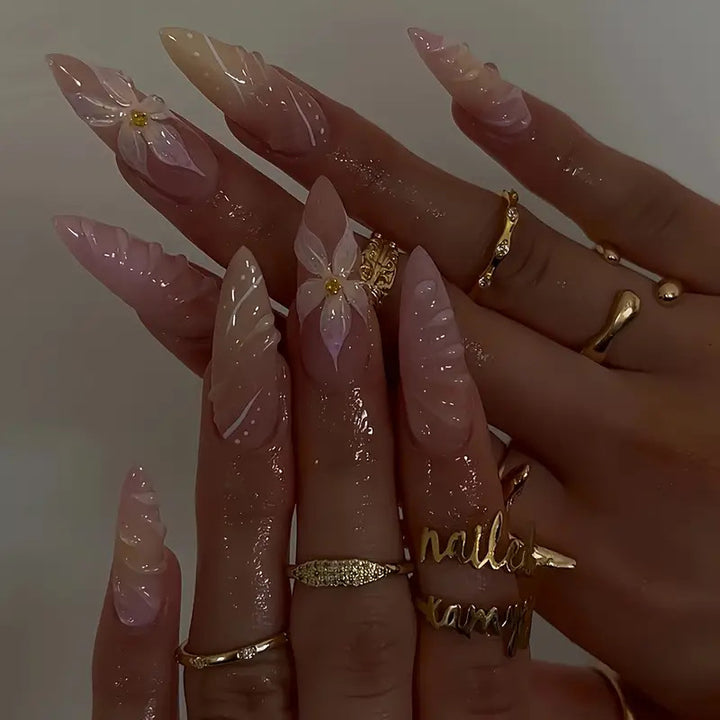 Artistic Press-On Nail Set with Floral Design Stornfield