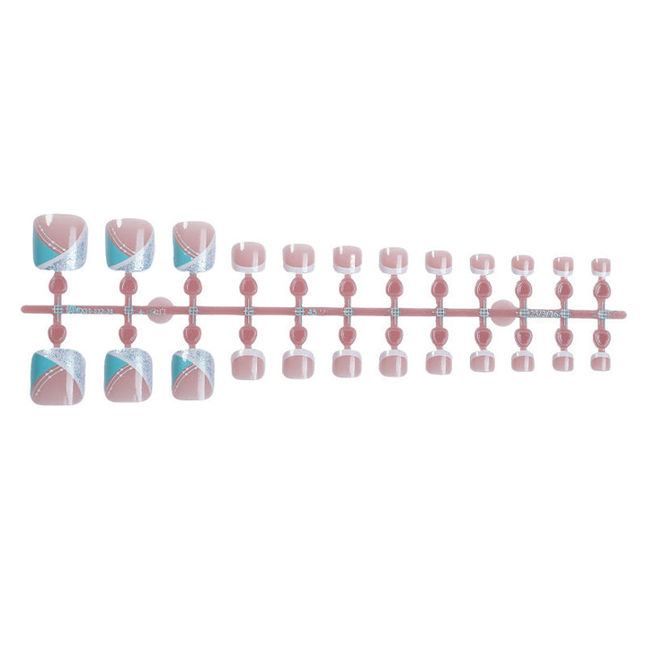 Nail set with luxurious geometric designs Stornfield