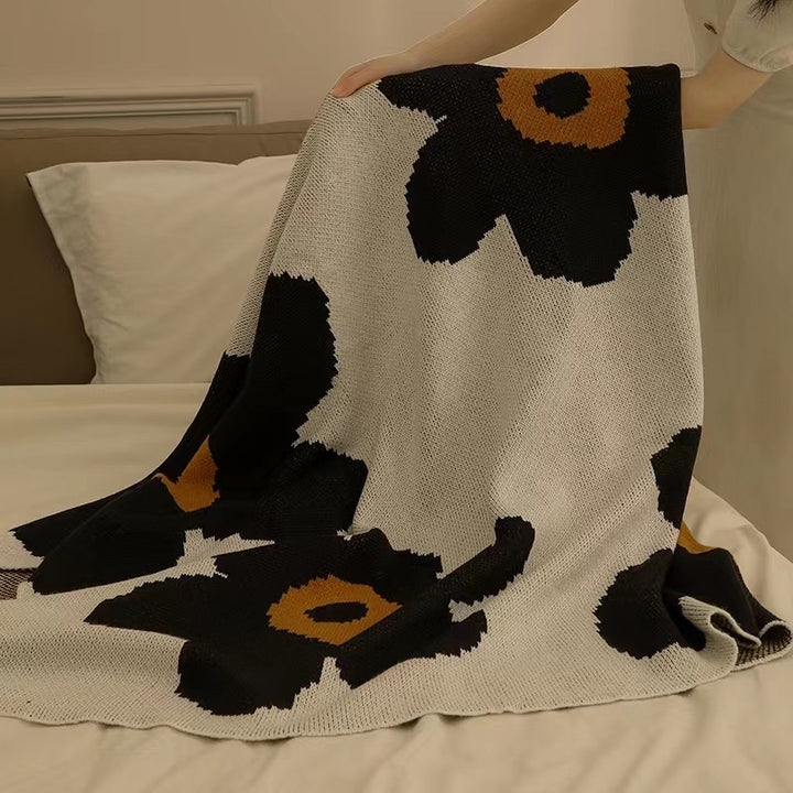 Floral Patterned Knit Throw Blanket