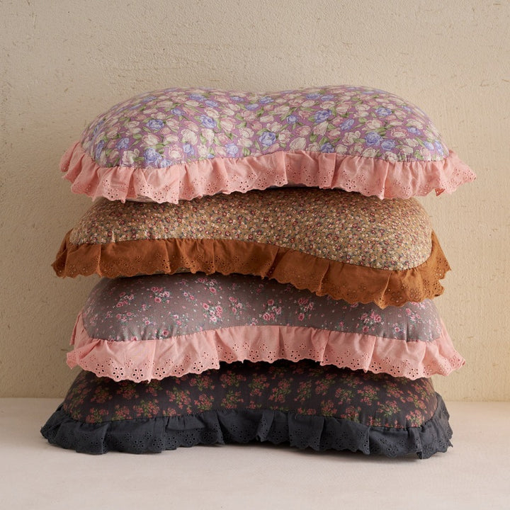 Ergonomic Flower Cushion Stornfield