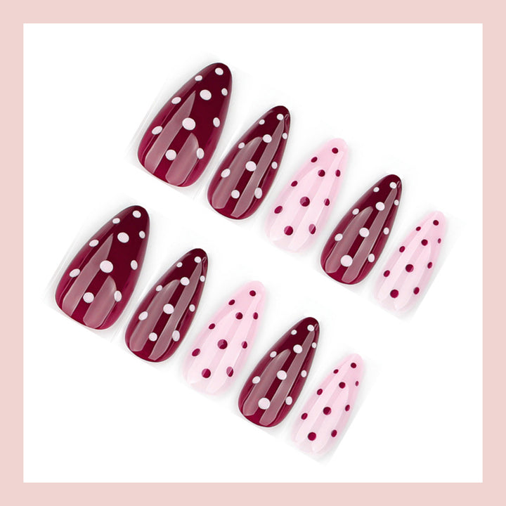Artificial nail set with elegant dots and trendy design Stornfield