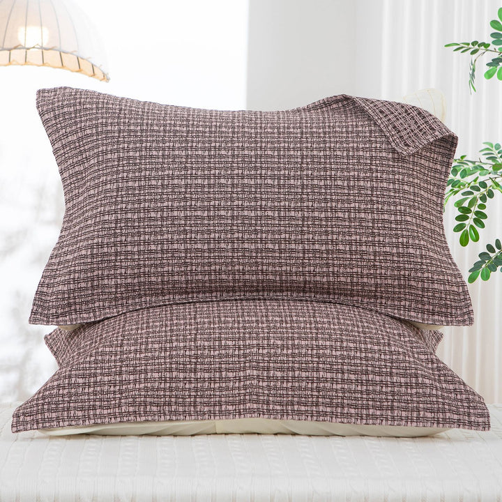 Women's pillowcase with delicate floral motif Stornfield