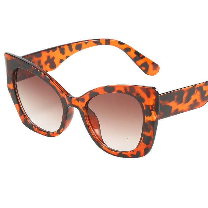 Ladies Fashion Cat-Eye Sunglasses with Elegant Design Stornfield