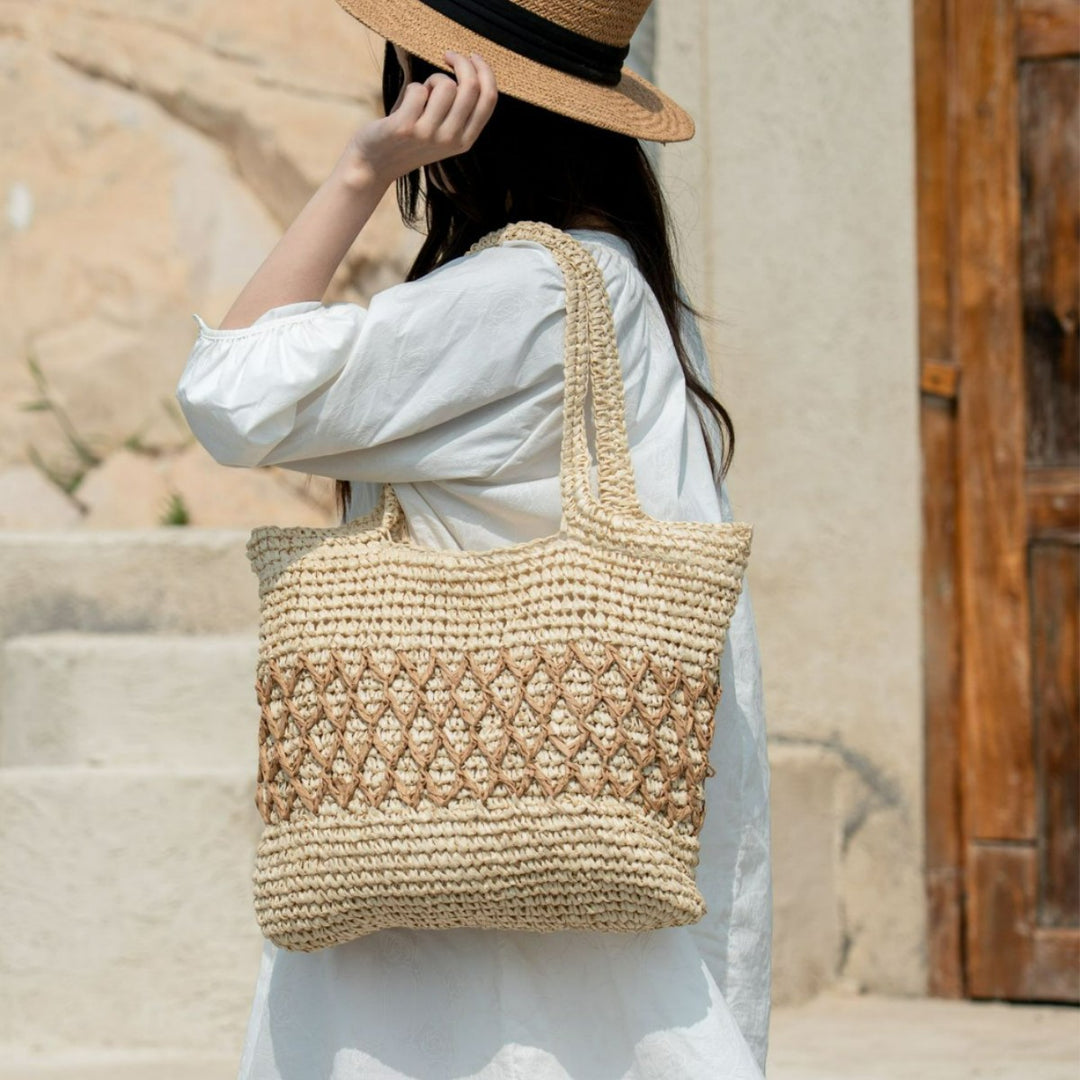 Handwoven shopping bag with decorative pattern Stornfield