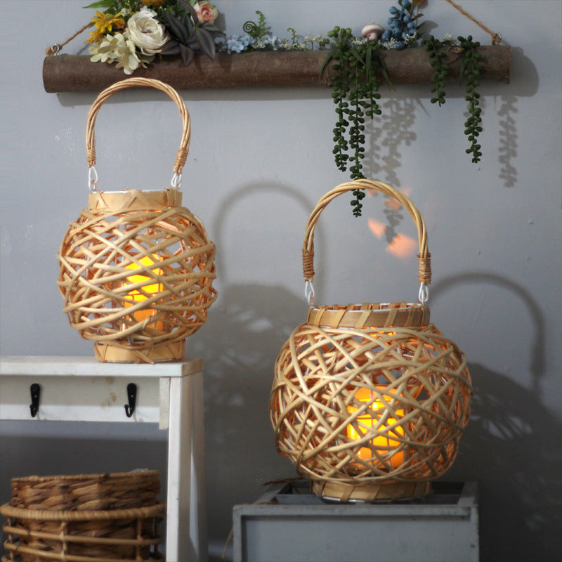 Decorative lantern made of woven natural material Stornfield