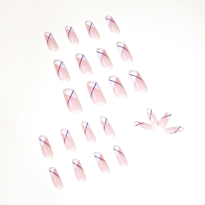 Elegant and Fashionable Nail Art Stornfield
