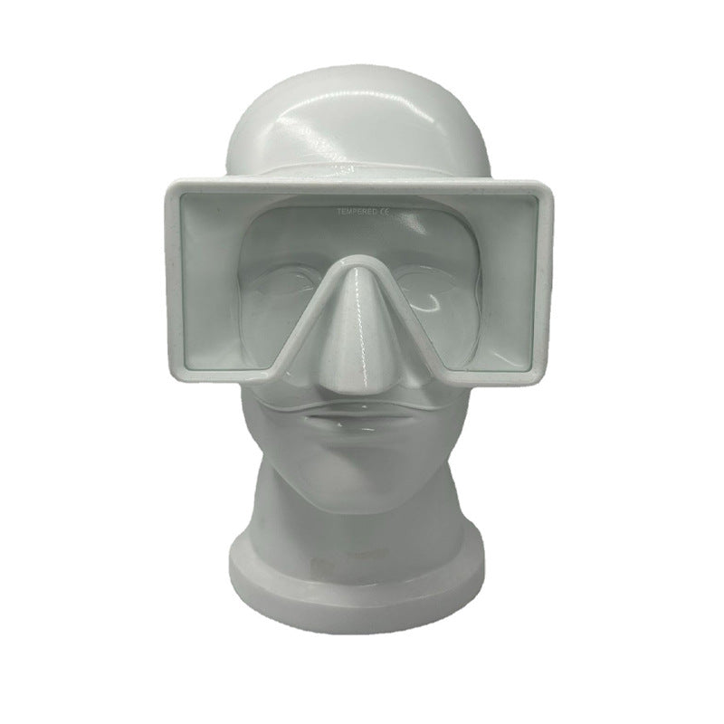 Diving mask with maximum field of view and comfortable silicone rim Stornfield