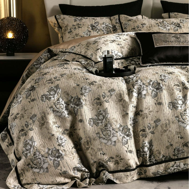 Luxury Floral Jacquard Bedding Set with Duvet Cover and Shams