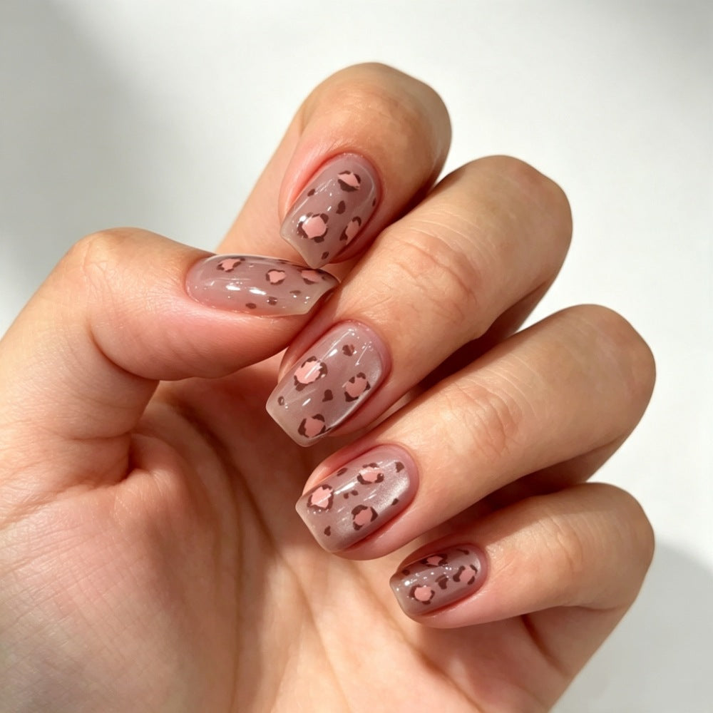 Acrylic nails with modern animal design Stornfield