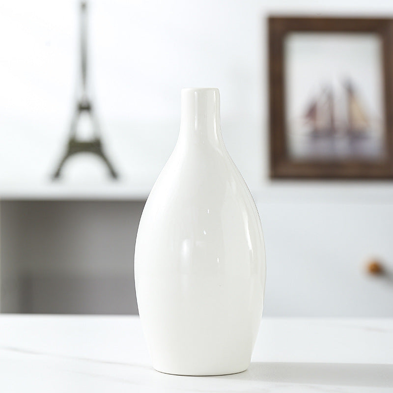 Elegant Decorative Ceramic Vessel Stornfeild