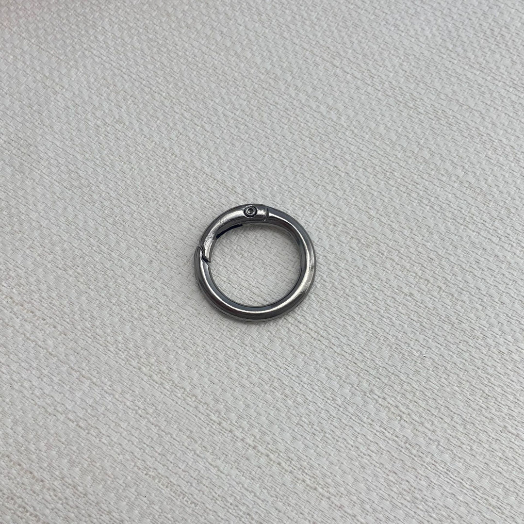 Versatile Circular Keyring Stornfield