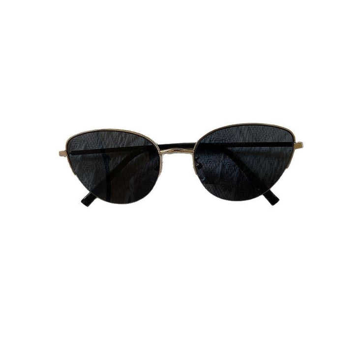 Fashionable Cat-Eye Sunglasses with Fine Metal Frame Stornfield