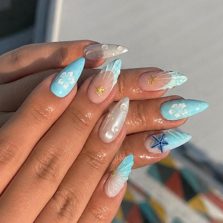 Artificial nail set with maritime motifs and delicate accents Stornfield