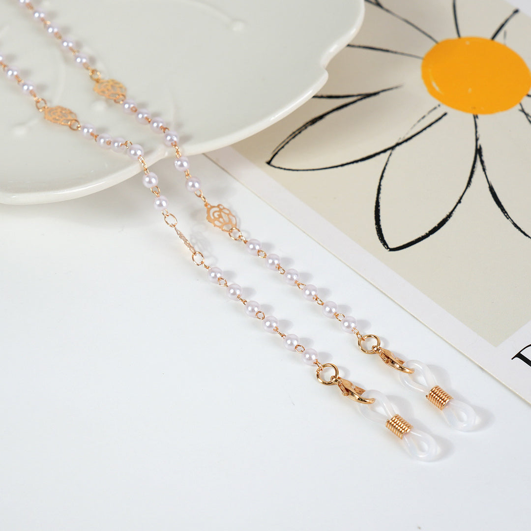 Luxurious Crystal-Embellished Eyewear Chain Stornfield