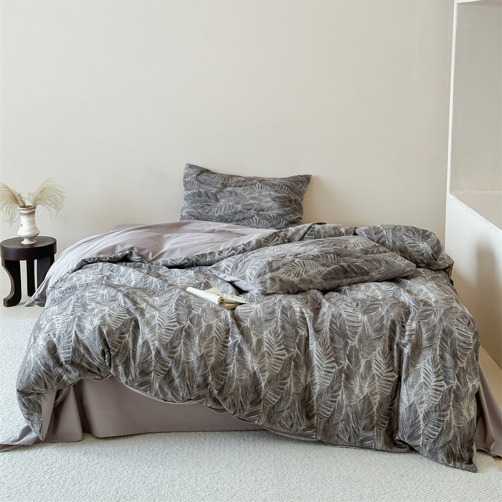 Breathable premium cotton percale bed set with fine leaf relief structure