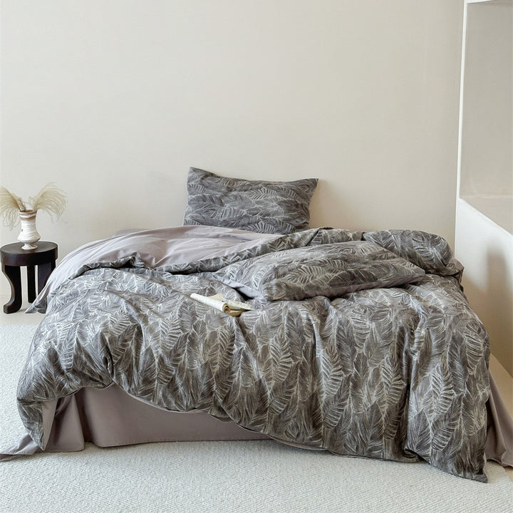 Breathable premium cotton percale bed set with fine leaf relief structure