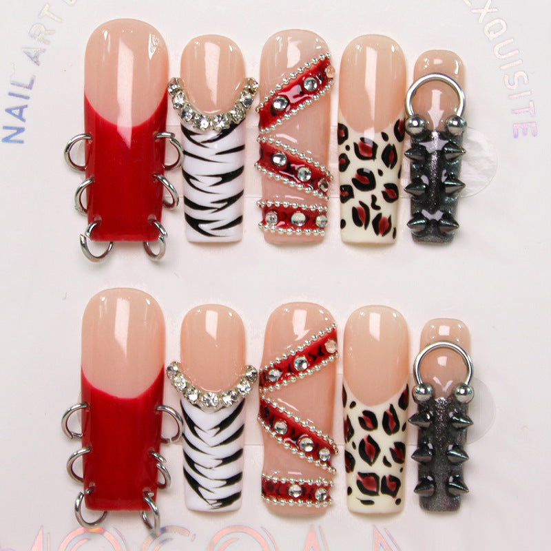 Nail art set with glamorous accents and extraordinary designs Stornfield