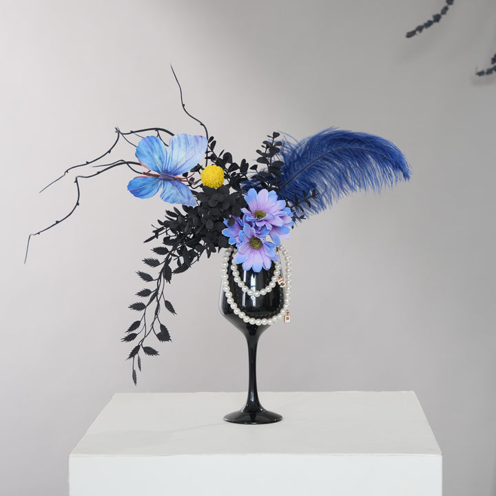 Modern Artistic Floral Centerpiece