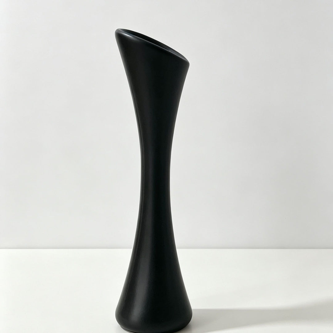 Elegant Curvy Decorative Floor Vase Stornfeild