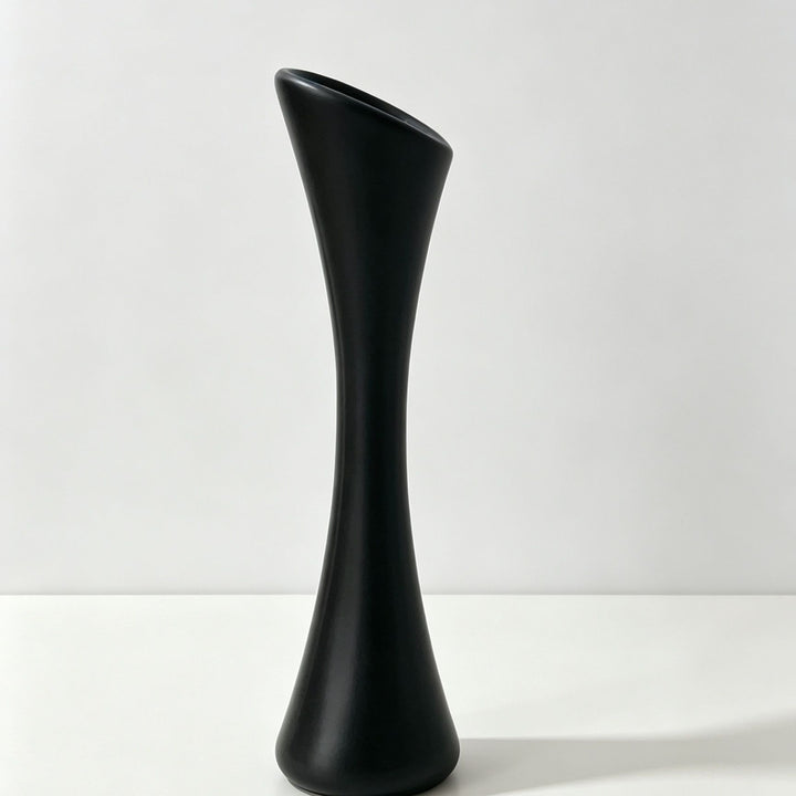 Elegant Curvy Decorative Floor Vase Stornfeild