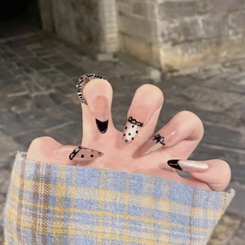 Artistic Floral Design Press-On Nail Set Stornfield