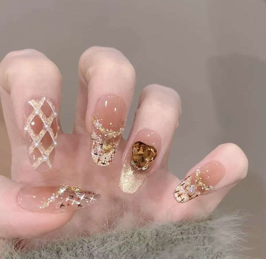 Artistic Themed Press-On Nails Stornfield