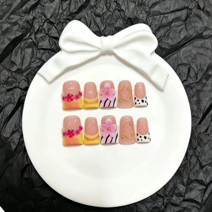 Decorative Floral Art Press-On Nails