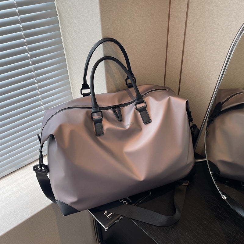 Spacious Multifunctional Travel Bag Stornfield