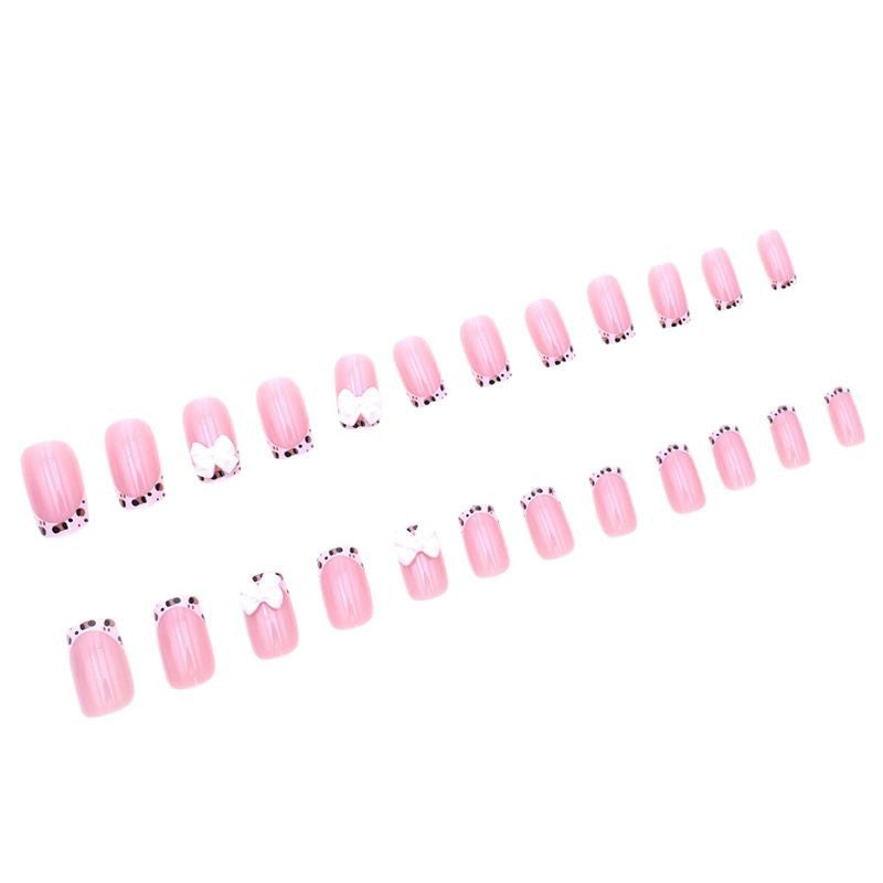 Floral-Themed Nail Art Stornfield