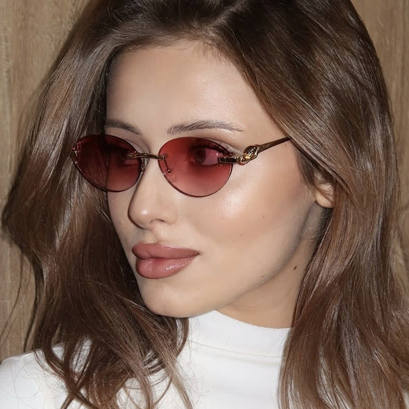 Women's round sunglasses with elegant, semi-transparent frame and fashionable details Stornfield