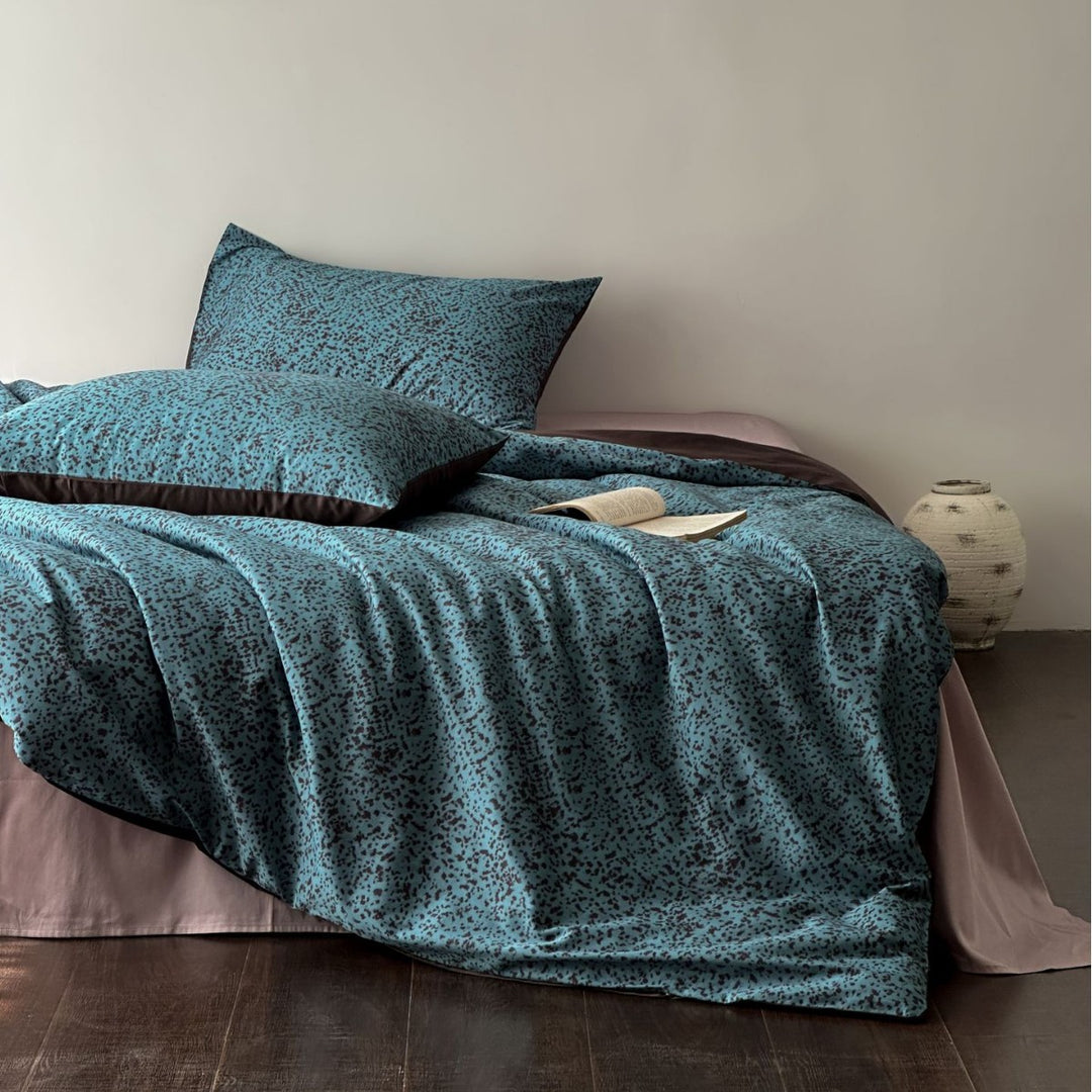 Breathable Cotton Percale Reversible Duvet Cover Set with Mini Speckle Print and Hidden Button Closure