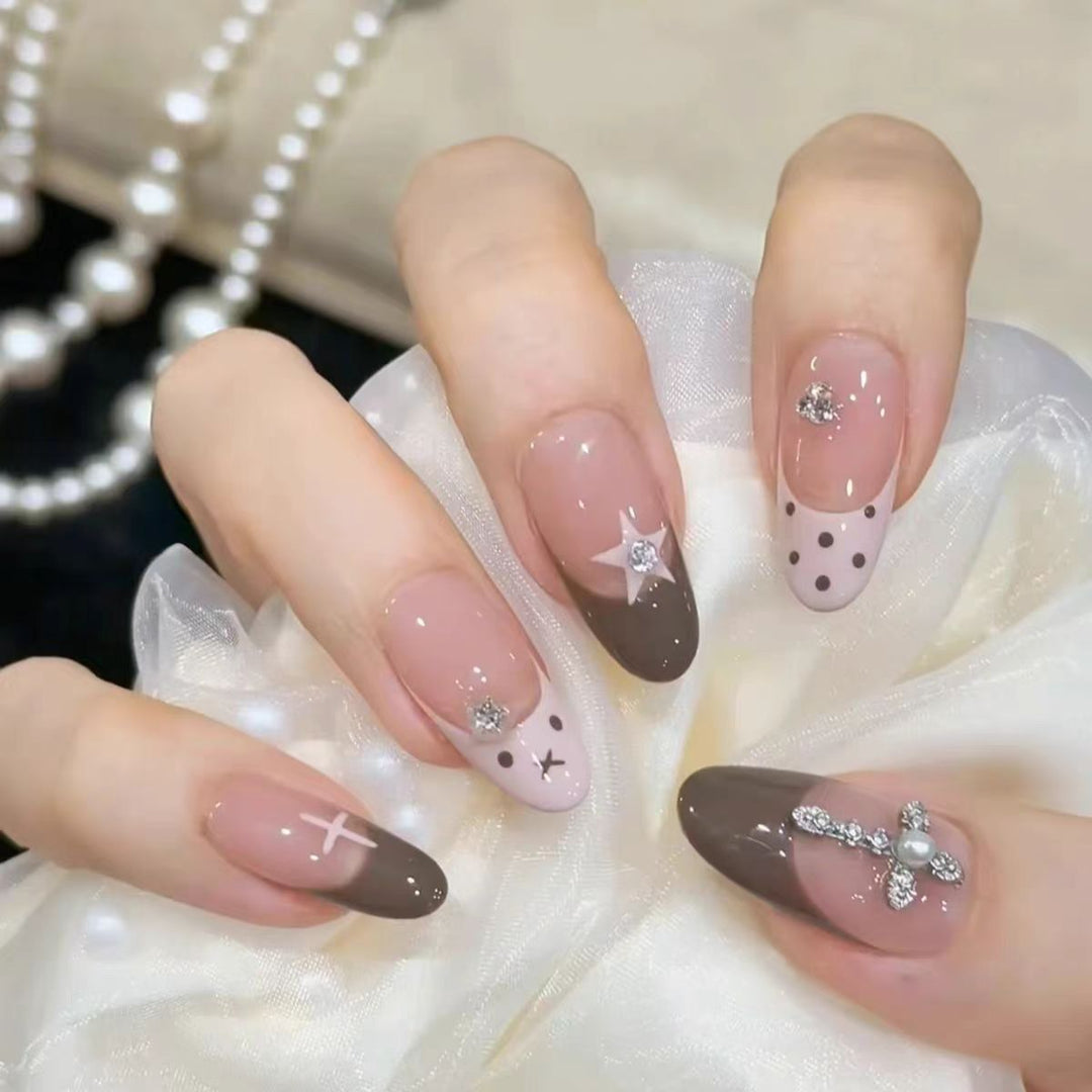 Artificial nails with decorative 3D designs Stornfield