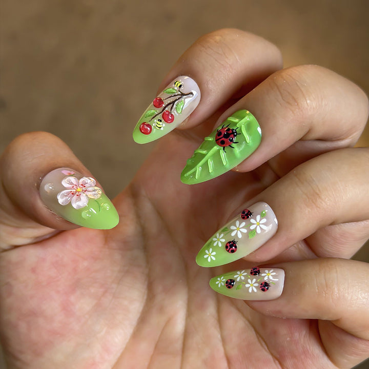 Botanical Themed Press-On Nail Kit Stornfield