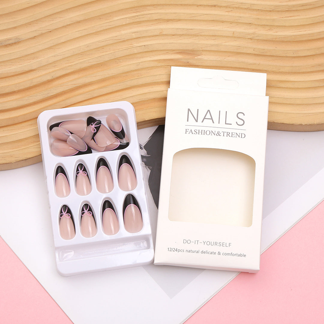 Luxury Nail Art Press-On Set Stornfield