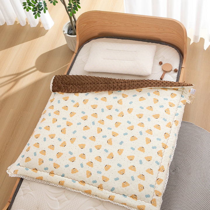 Women’s bedspread with high-quality floral design Stornfield