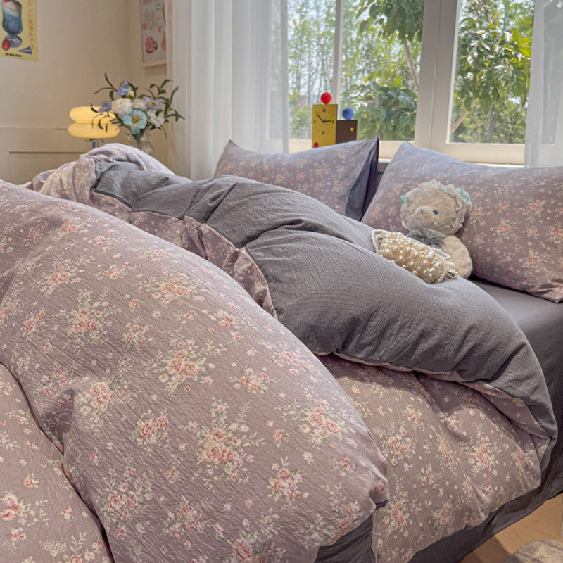 Lightweight Decorative Bedding Set
