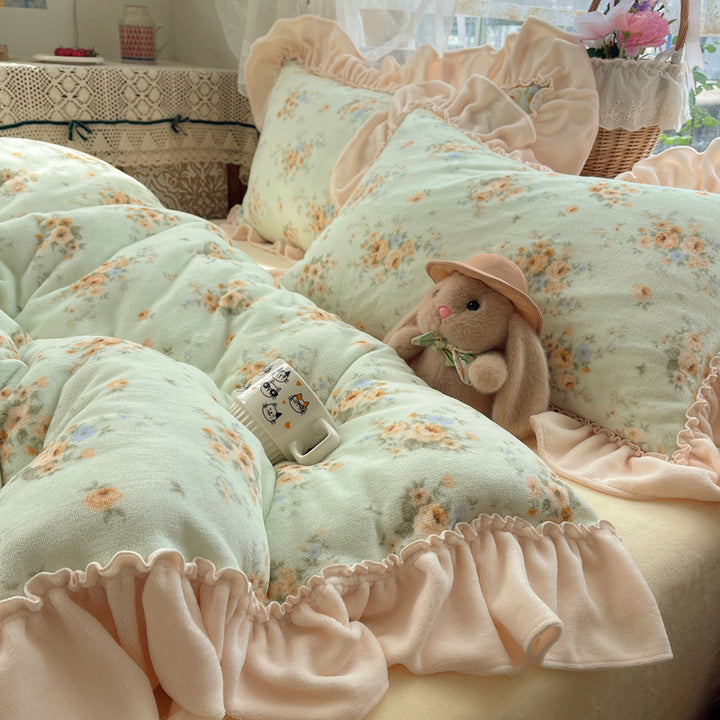 Floral Design Cozy Bedding Set
